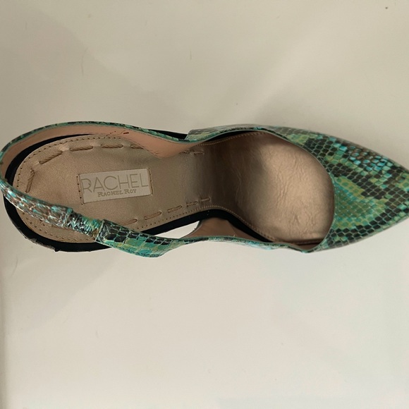 Rachel Roy snakeskin slingback pointed toe heels - Picture 8 of 9